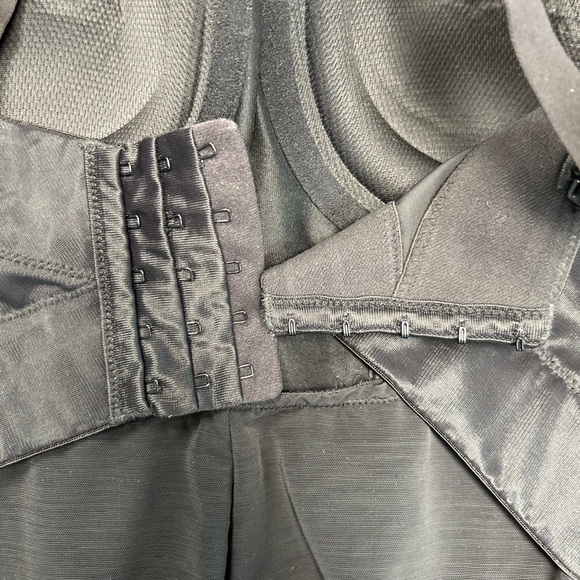 Maidenform Women's Firm Tummy-control Easy Up Strapless Bodysuit Size 40DD Black - Picture 8 of 13